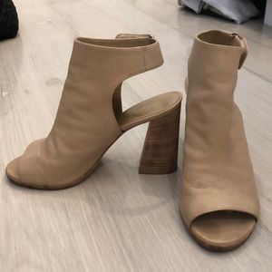 Stuart Weitzman Heels